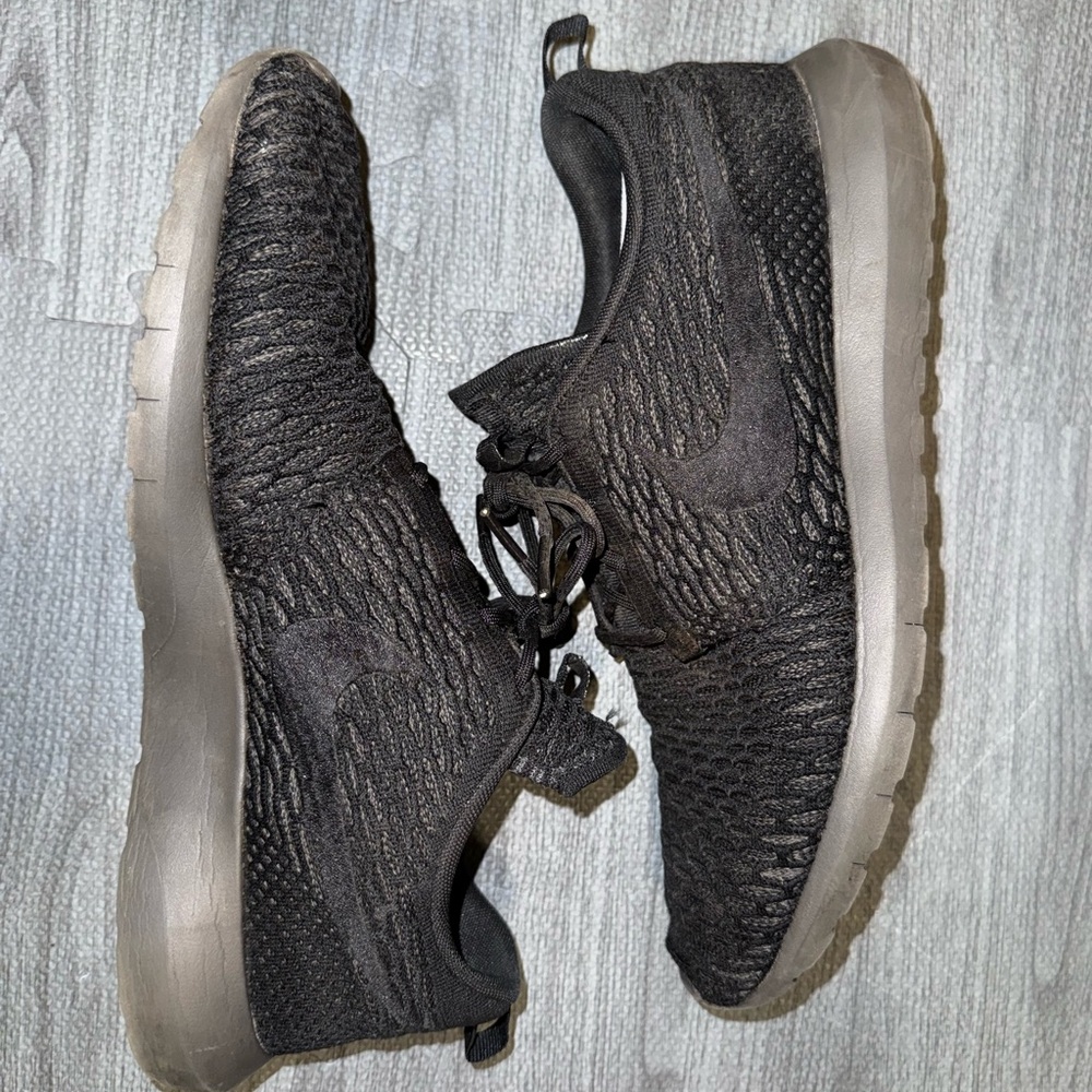 Men's Nike flyknit roshe run midnight fog